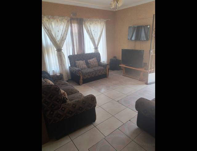 3 BEDROOM HOUSE FOR SALE IN MID ENNERDALE